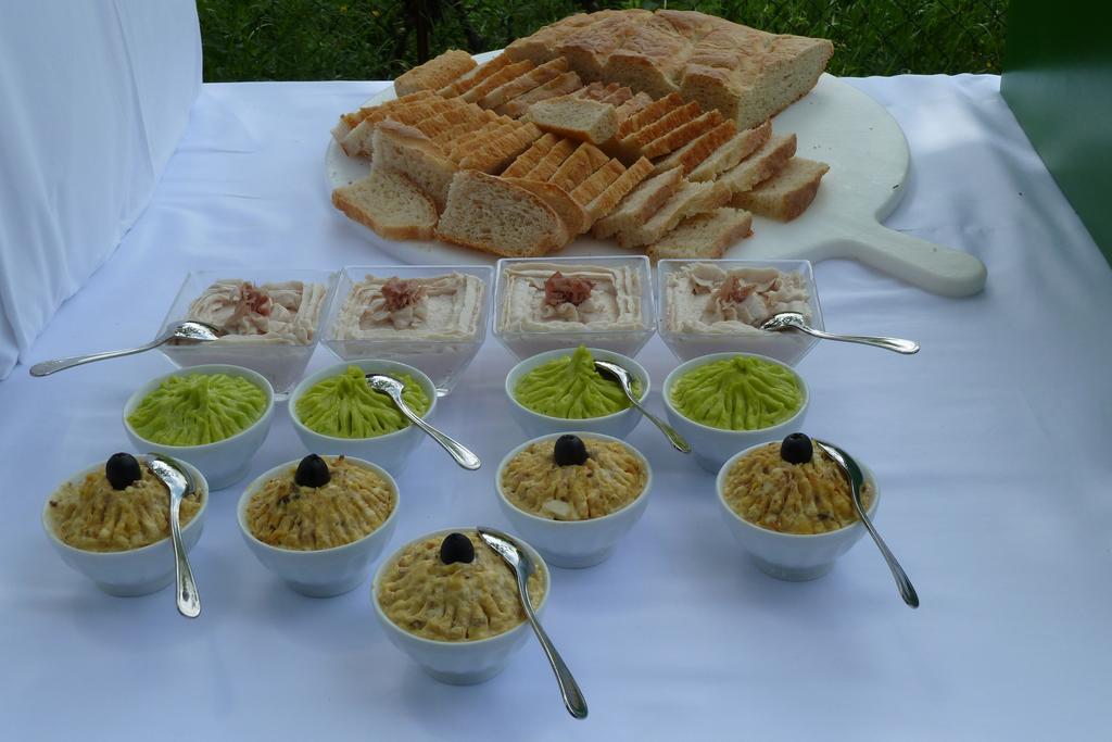 Villa Agriturismo Ristorante Albachiara à Carpeneto Extérieur photo