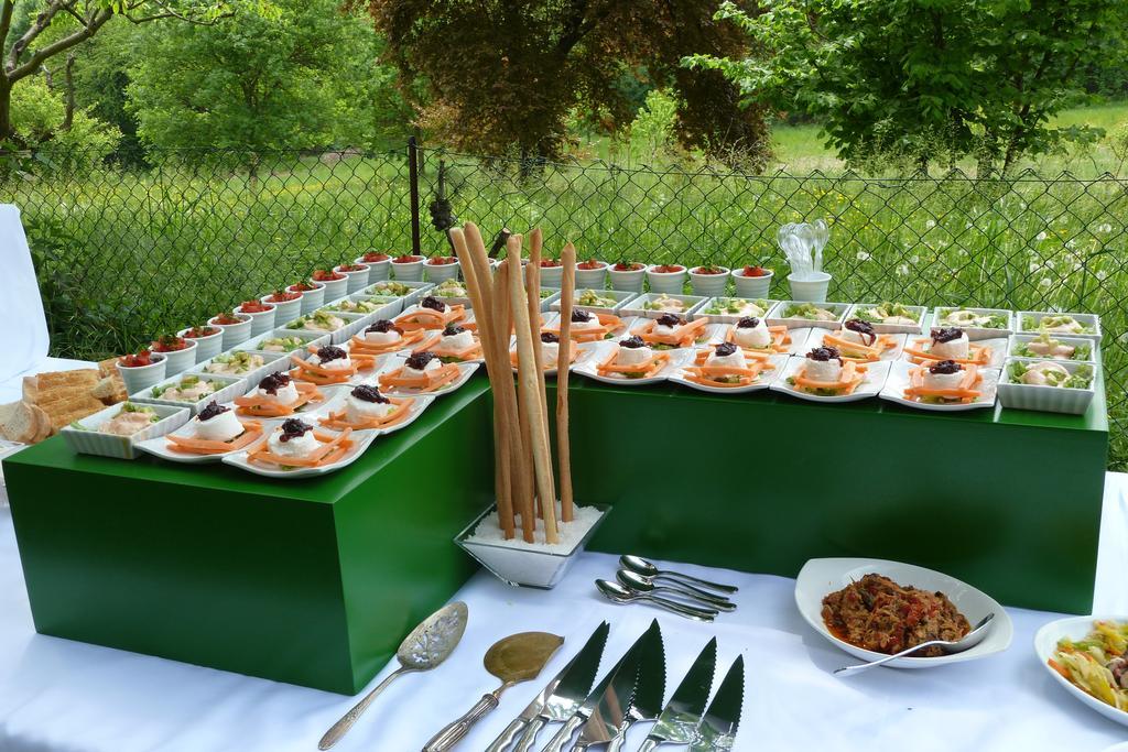 Villa Agriturismo Ristorante Albachiara à Carpeneto Extérieur photo