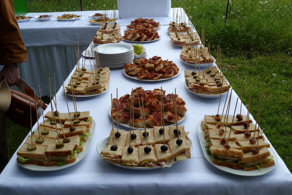 Villa Agriturismo Ristorante Albachiara à Carpeneto Extérieur photo